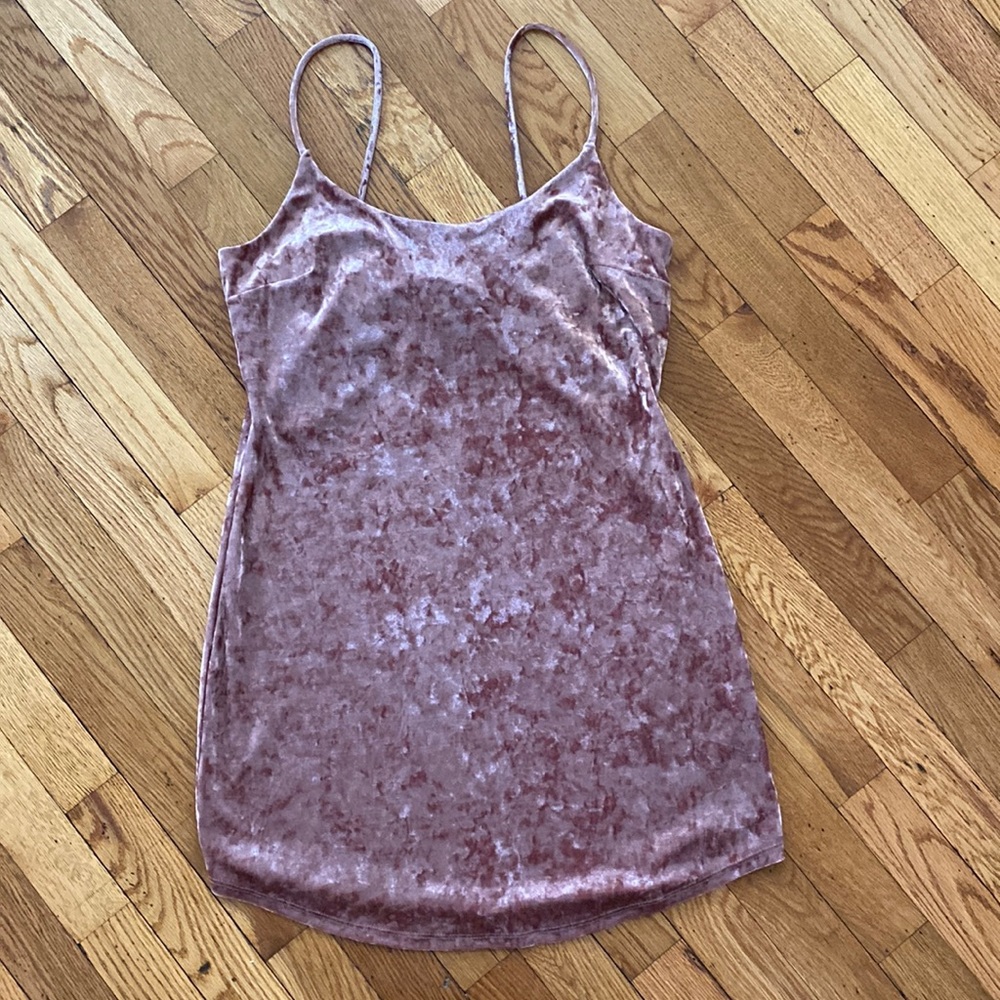 Medium Forever 21 pink felt dress